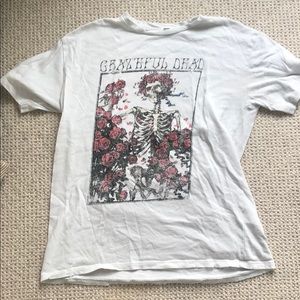 White Grateful Dead shirt